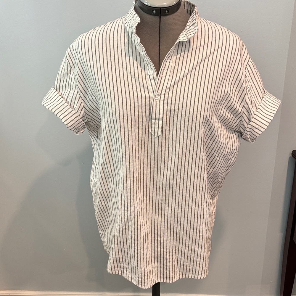SHEIN Casual Short Sleeve White and grey Striped Shirt